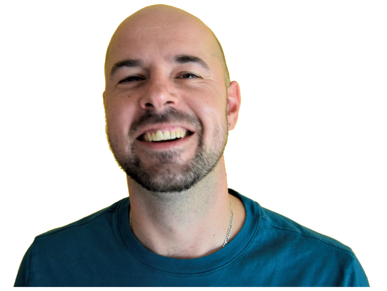 Giel kijkt lachend in de camera